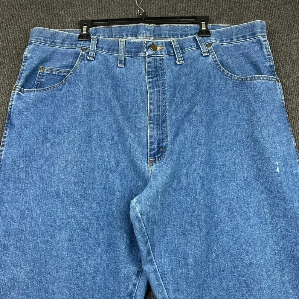 Wrangler Rugged Wear Jeans Mens 44x32 Blue Medium Wash Straight Denim Cowboy